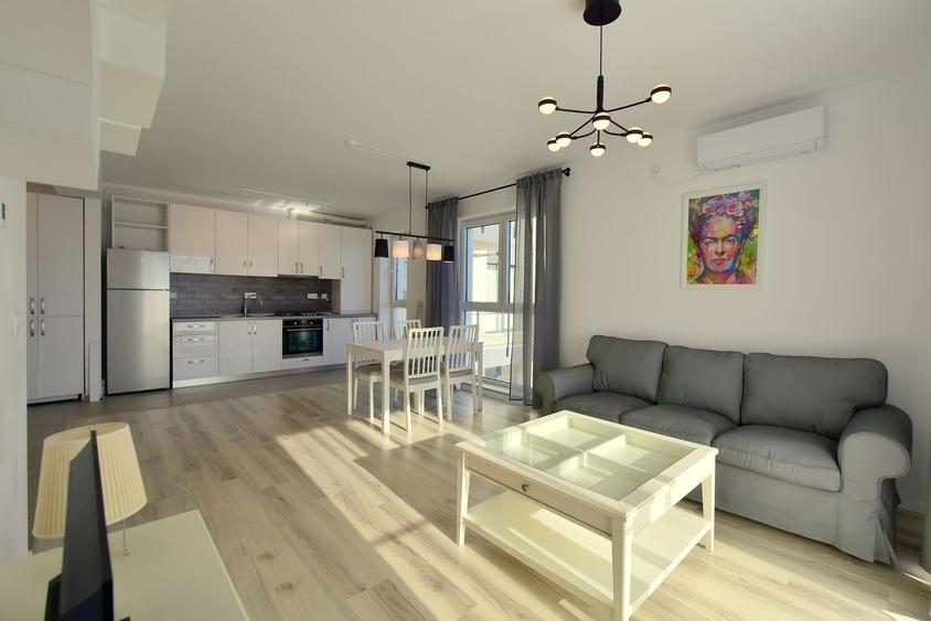 Apartament cu 2 camere semidecomandat, mobilat în Lipovei