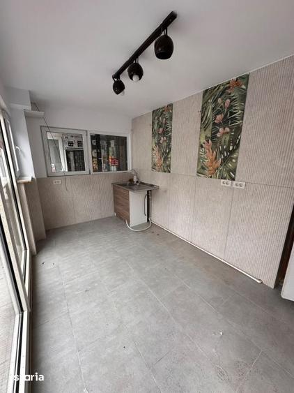 Spațiu comercial, de 13 mp, în Central