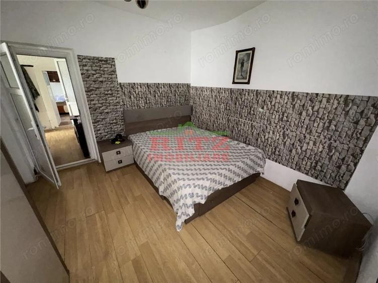 Casă cu 3 camere cu Teren 705 Mp în Piatra