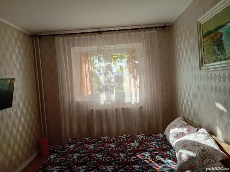 Apartament cu 5 camere decomandat în Central