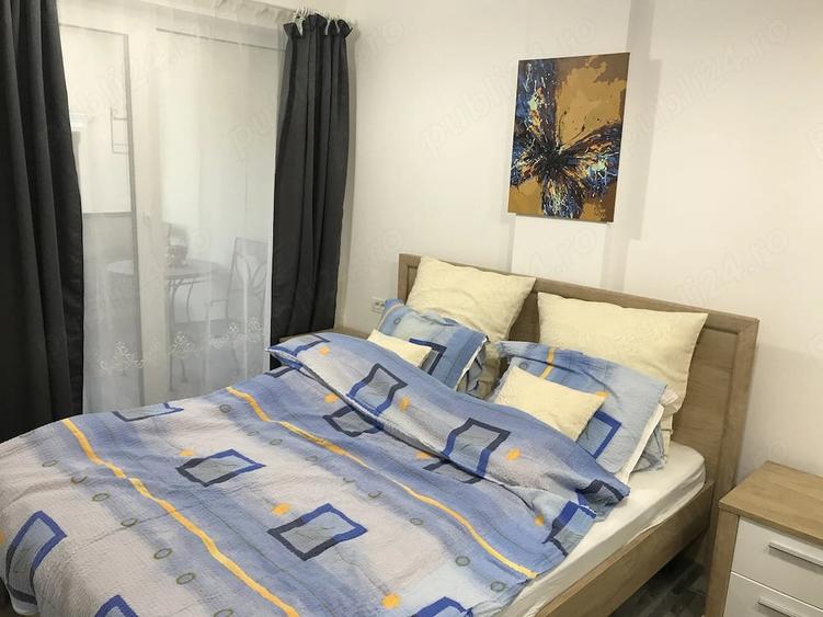 Apartament cu 3 camere decomandat în Soarelui