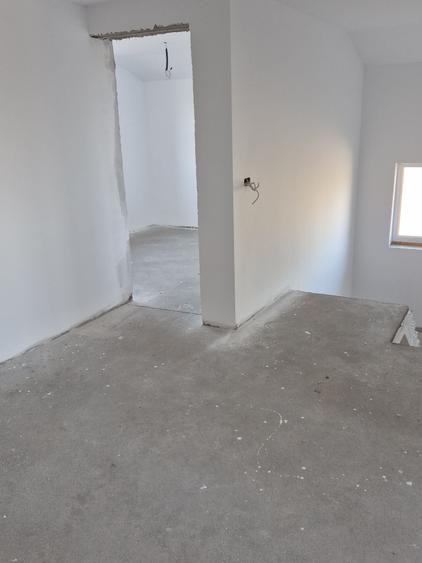 Casă cu 4 camere în Micești