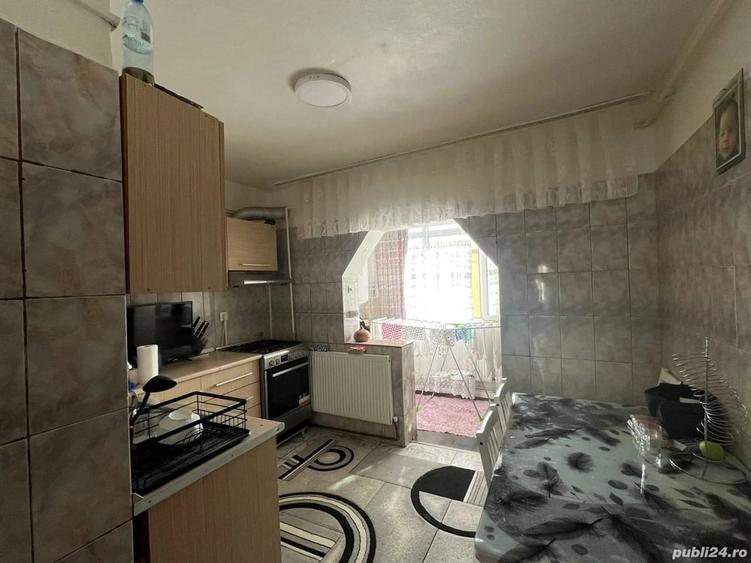Apartament cu 3 camere decomandat în Ultracentral