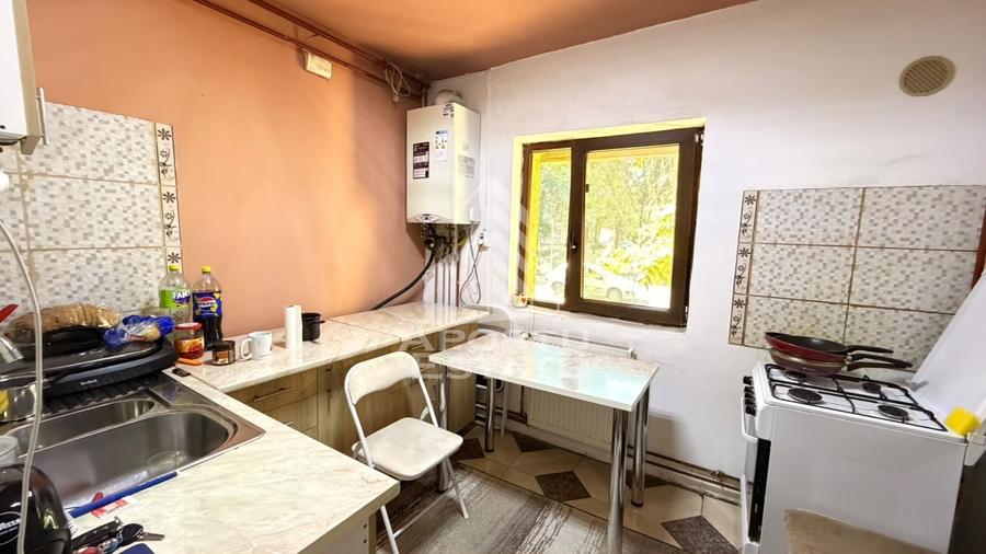 Apartament cu 3 camere decomandat în Baba-Dochia