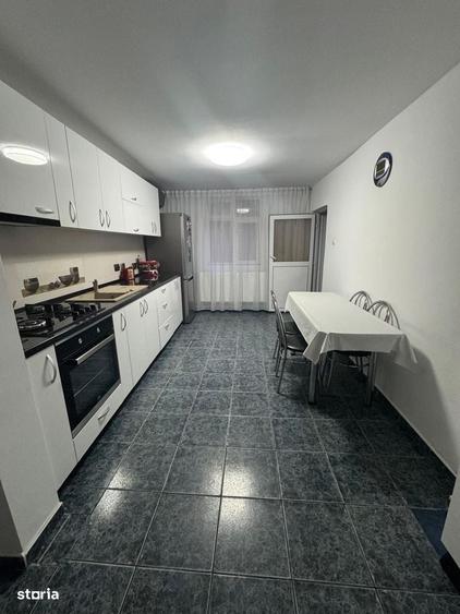 Casă cu 4 camere cu Teren 240 Mp în 9 Mai