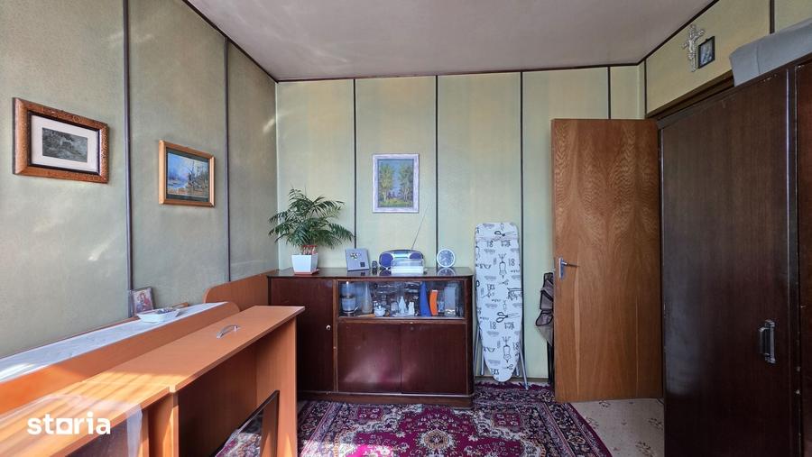 Apartament cu 3 camere în Drumul Taberei