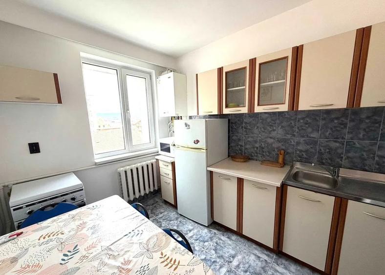 Apartament cu 2 camere semidecomandat, mobilat în Mărăști