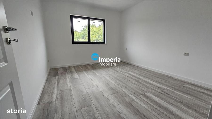 Casă cu 4 camere în Cercu