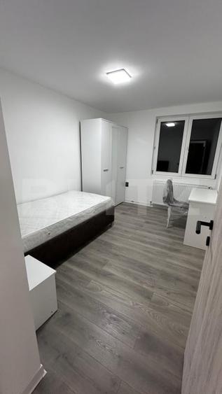 Apartament cu 4 camere decomandat, mobilat în Cornișa