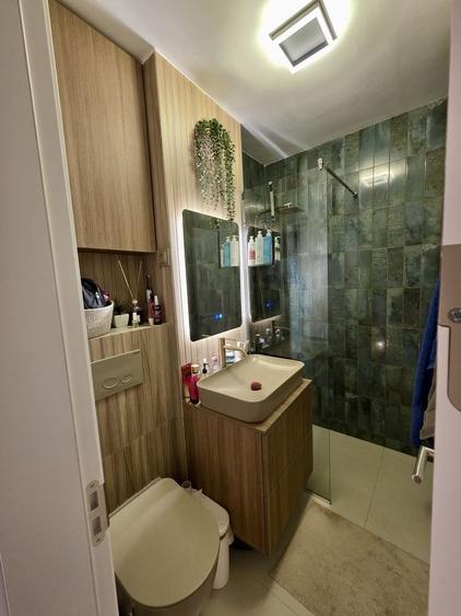 Apartament cu 4 camere în Gorjului