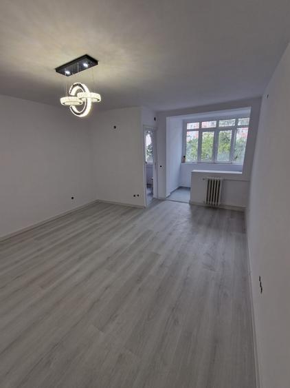 Garsonieră semidecomandată în Giurgiului