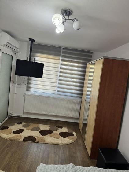 Garsonieră decomandată în Micro 39