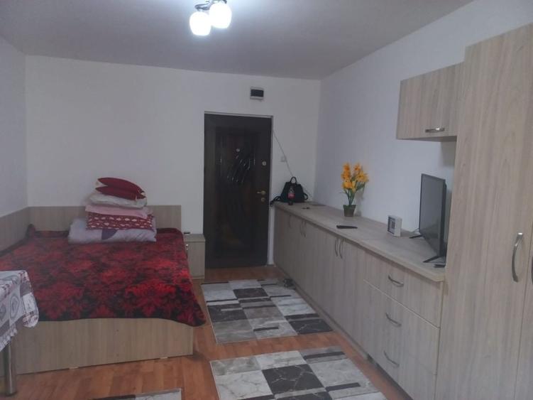 Casă cu 1 camere în Periferie