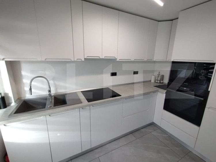 Apartament cu 3 camere decomandat, mobilat în Năsăud