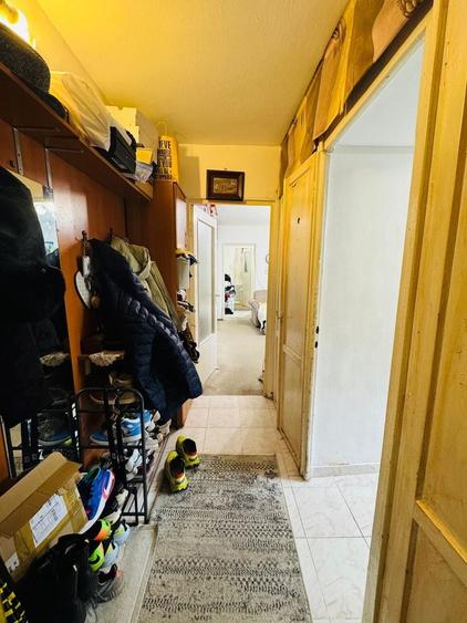 Apartament cu 2 camere semidecomandat în Rogerius