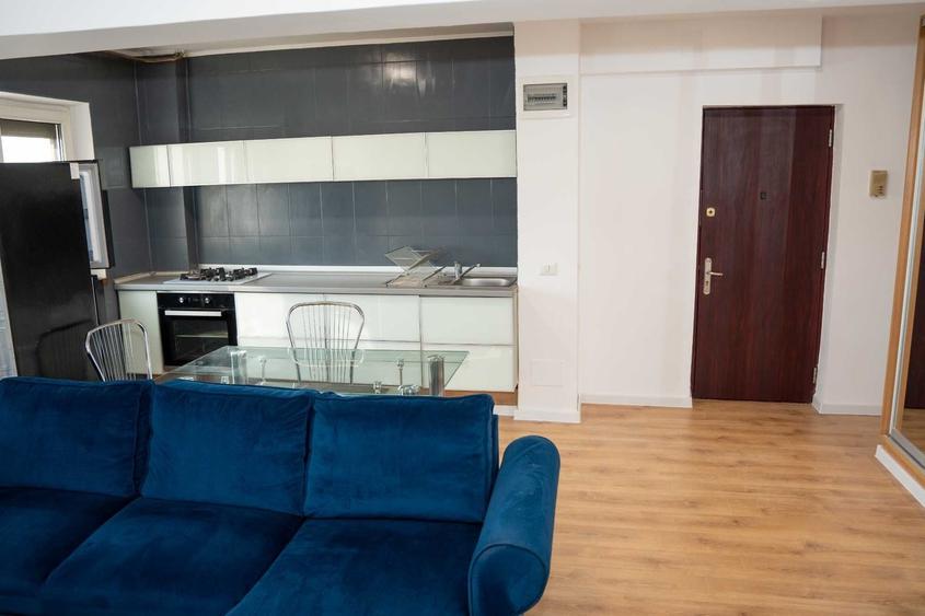 Apartament cu 2 camere semidecomandat în Panduri