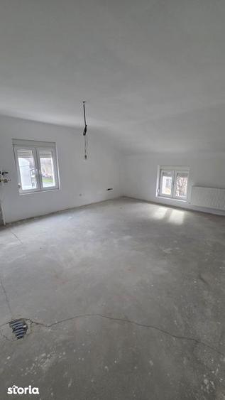 Casă cu Teren 600 Mp în Central