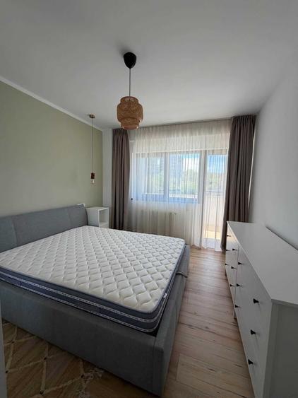 Apartament cu 3 camere decomandat în Andrei Mureșanu