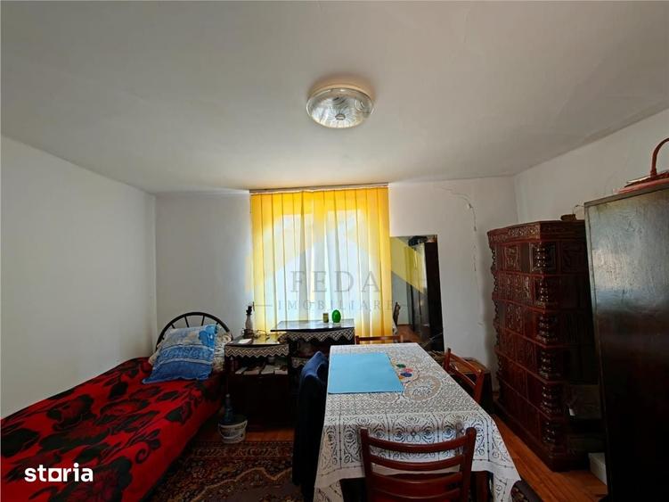 Casă cu 3 camere cu Teren 2504 Mp în Săvârșin