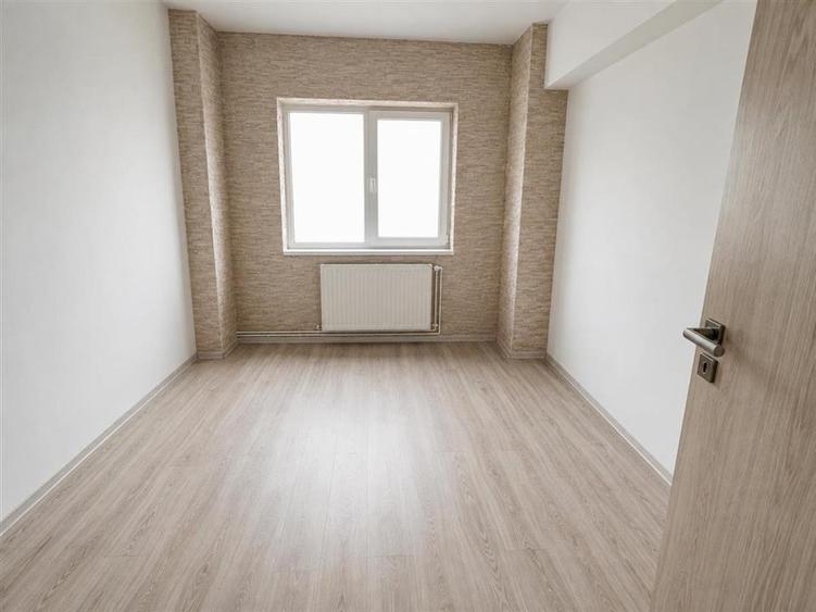 Apartament cu 3 camere decomandat în Mihai Viteazul