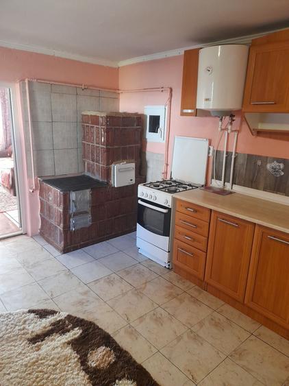 Casă cu 2 camere în Central