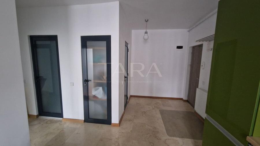 Apartament cu 2 camere decomandat, mobilat în Vest