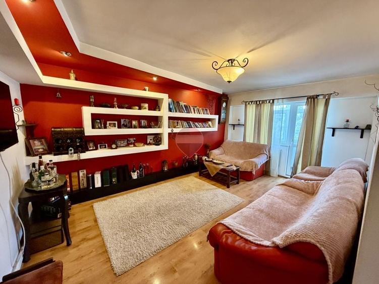 Apartament cu 3 camere decomandat în Ultracentral