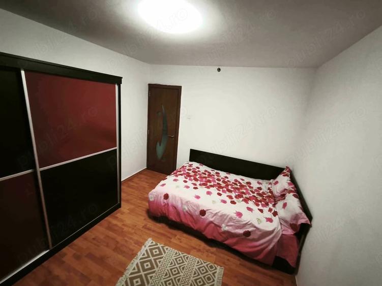 Apartament cu 3 camere semidecomandat în Basarabia