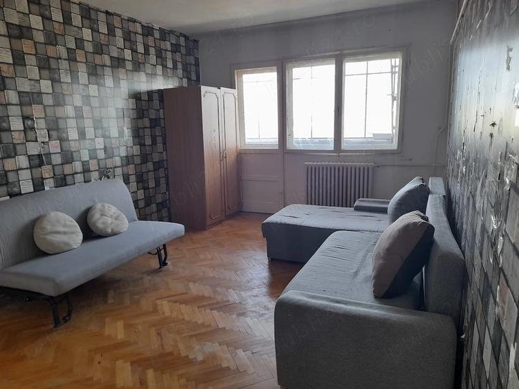 Apartament cu 2 camere decomandat în Mărășești