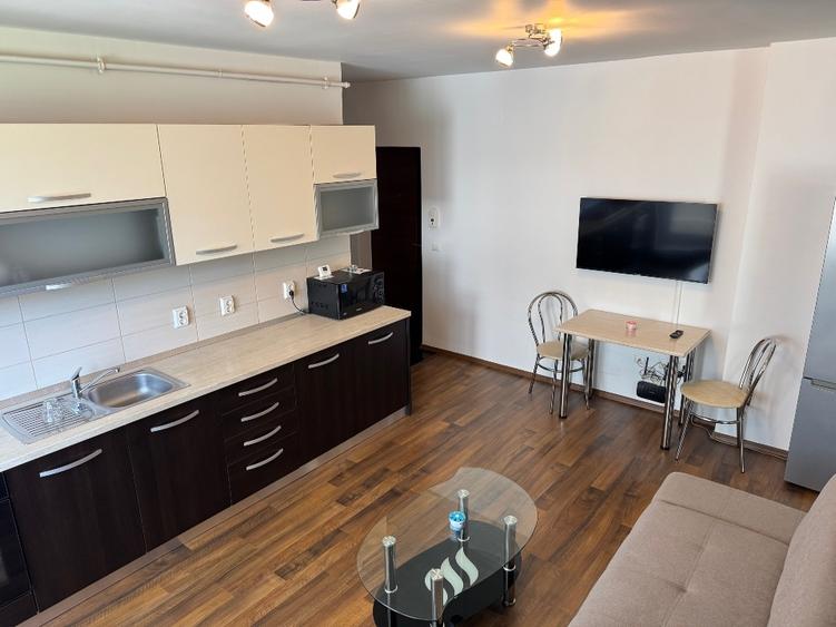 Apartament cu 2 camere semidecomandat, mobilat în Șelimbăr