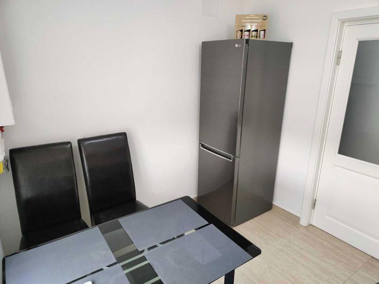 Apartament cu 2 camere decomandat în Miroslava