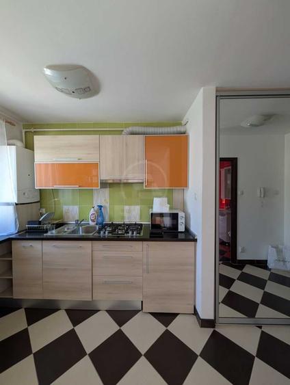 Apartament de o camera, zona Porii numerele mici ! - 7