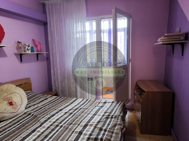 Apartament cu 4 camere decomandat în 9 Mai