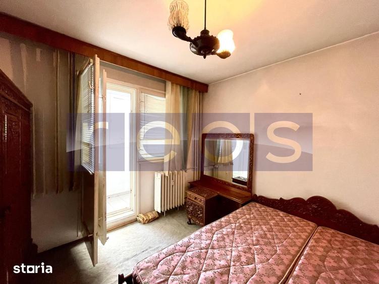 Apartament cu 3 camere semidecomandat în Titan