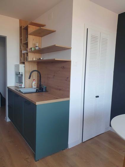 Apartament cu 3 camere semidecomandat în Take Ionescu