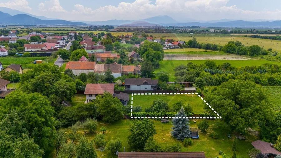 Teren Construcții intravilan de 1140 mp, în Stupini