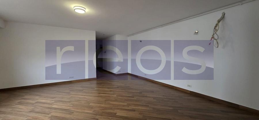 Apartament cu 3 camere semidecomandat, mobilat în Dorobanți