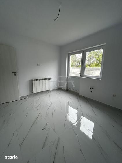 Casă cu 5 camere cu Teren 250 Mp în Central