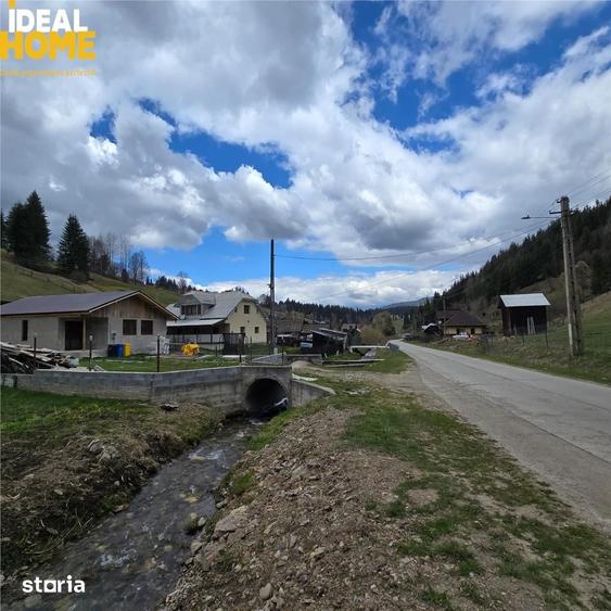 Teren de 9000 mp, în Dorna-Arini