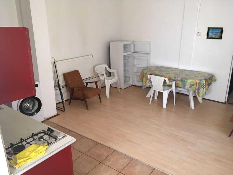 Casă cu 2 camere în Mureșeni