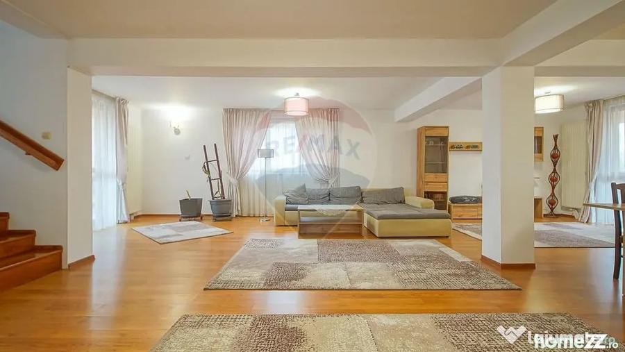Casă cu 2 camere cu Teren 1167 Mp în Tractorul