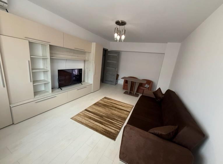 Apartament cu 2 camere decomandat în Exterior Vest