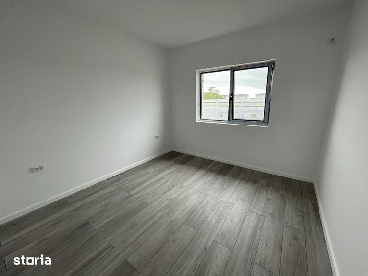 Casă cu 4 camere cu Teren 350 Mp în Clinceni