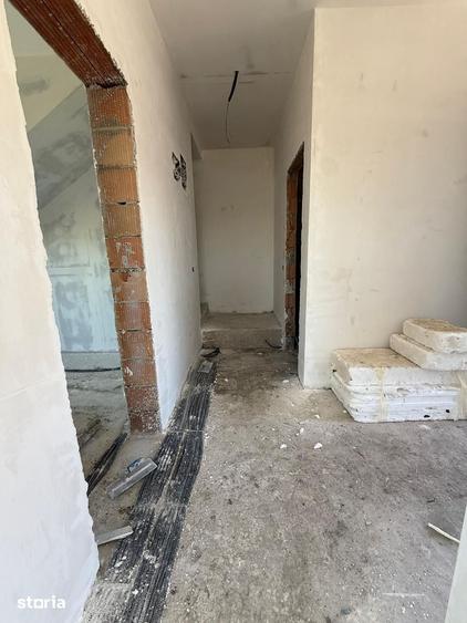 Casă cu 5 camere cu Teren 470 Mp în Central