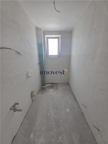 Apartament cu 3 camere decomandat în Titulescu