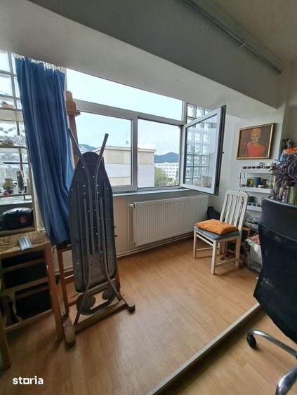 Apartament cu 3 camere în Republicii