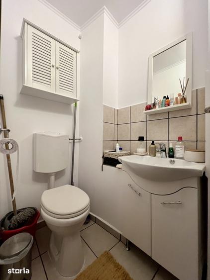 Apartament cu 3 camere decomandat în Est