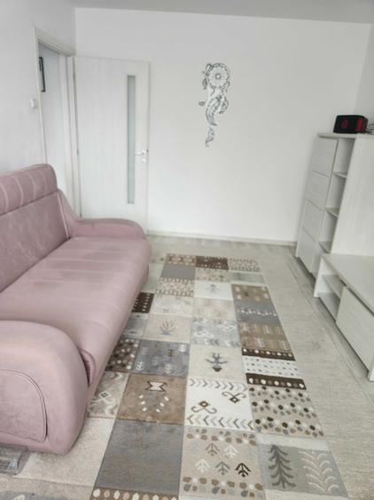 Apartament cu 2 camere decomandat în Astra