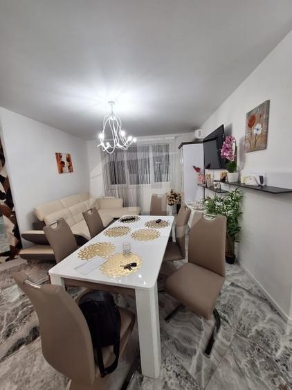 Apartament cu 3 camere semidecomandat, mobilat în Mănăștur