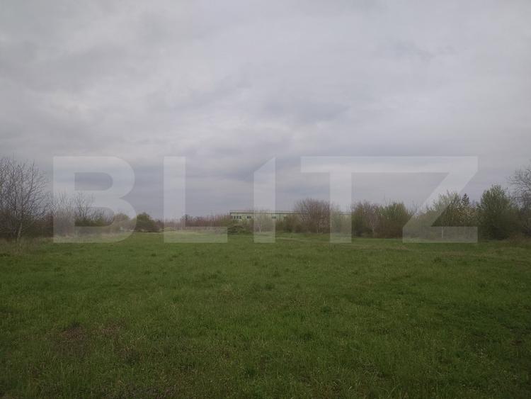 Teren agricol intravilan de 3515 mp, în Exterior Sud